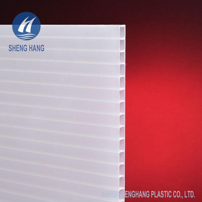 Tấm polycarbonate đôi tường 2.1 * 6m 8mm 1.5kg / M2 Thân thiện với môi trường