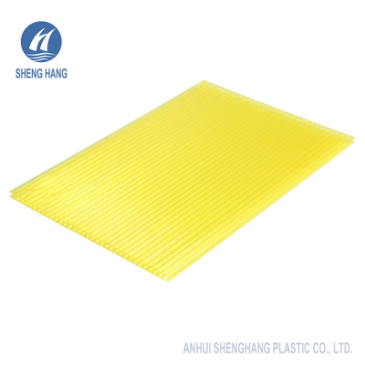 Tấm lợp nhà kính Polycarbonate đôi tường chống cháy Khả năng truyền tải cao