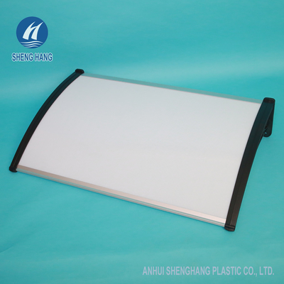 Cửa nhựa màu trắng Mái hiên Polycarbonate Tán chống nắng Mưa tuyết