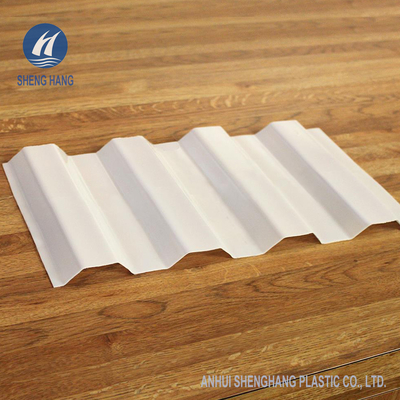 Tấm nhựa PC Polycarbonate dạng sóng không thể phá vỡ